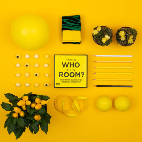 Card Game - Who in the room? - image 5