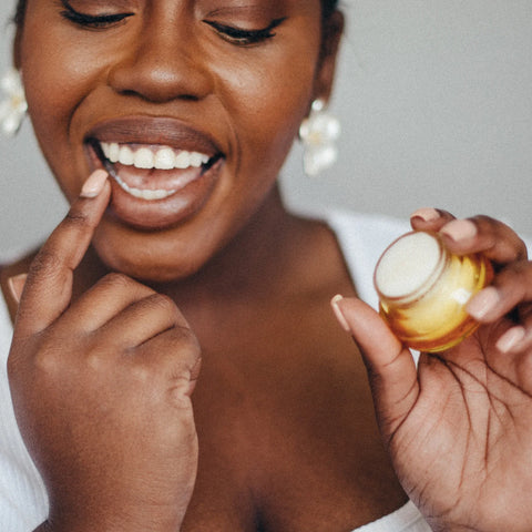 Lip Scrub - Wild Honey - image 3